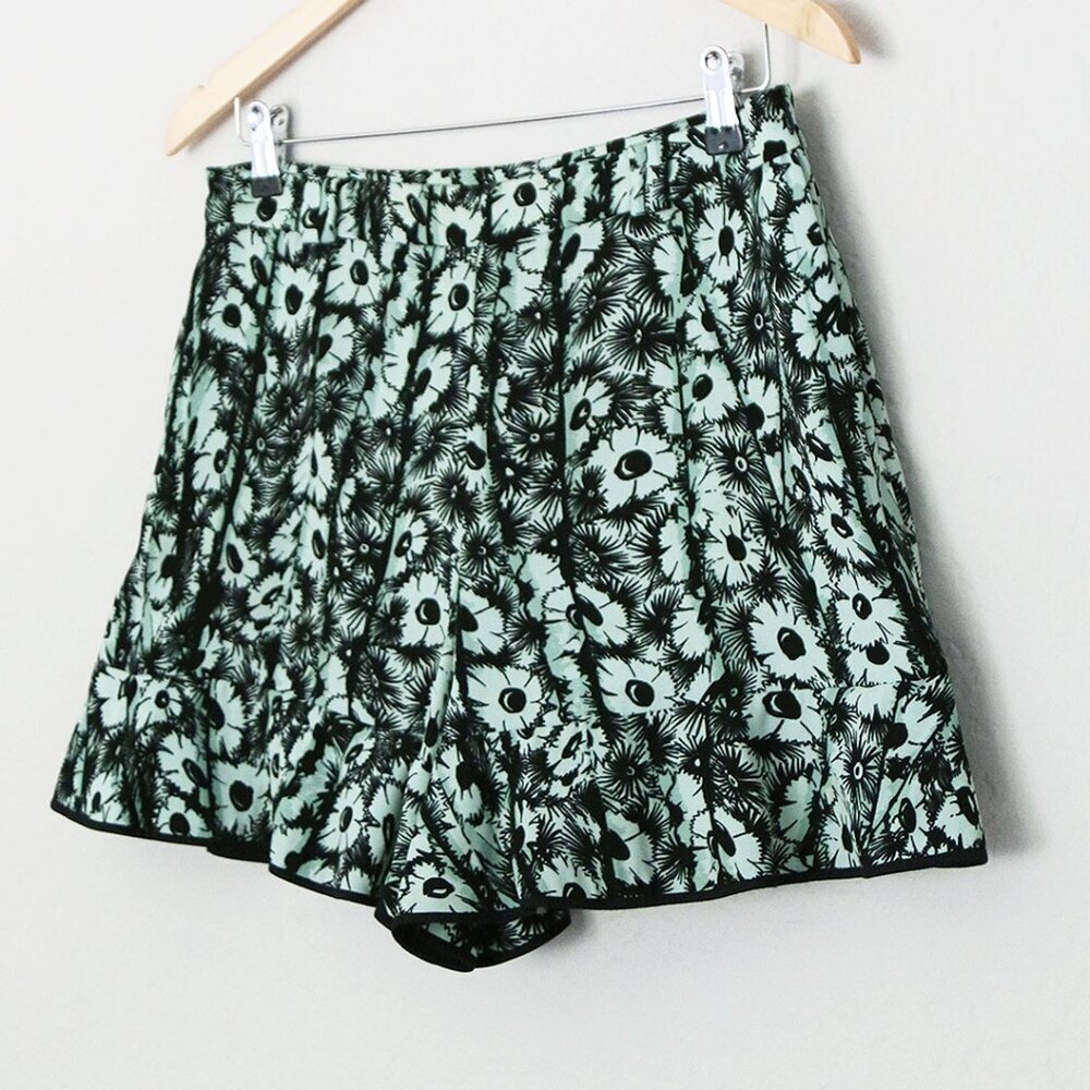 Kenzo Paris Flared Ruffle Shorts M High Waist Floral Mint Black Tropical Pockets